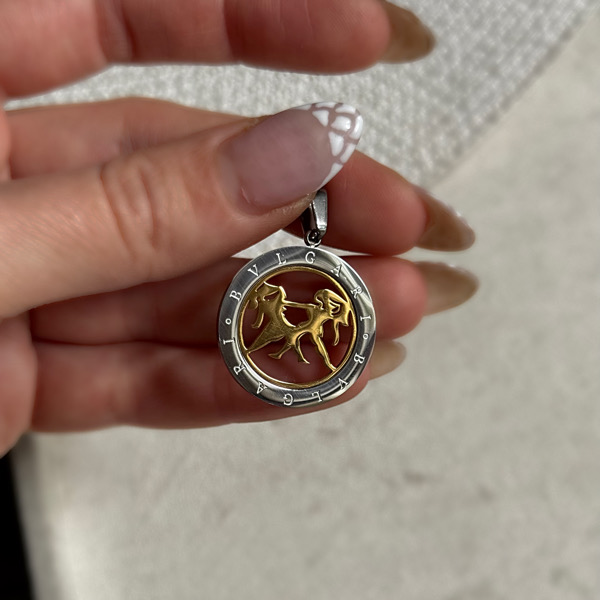 09D4DA1D-B43C-41C9-880F-958C4E204734