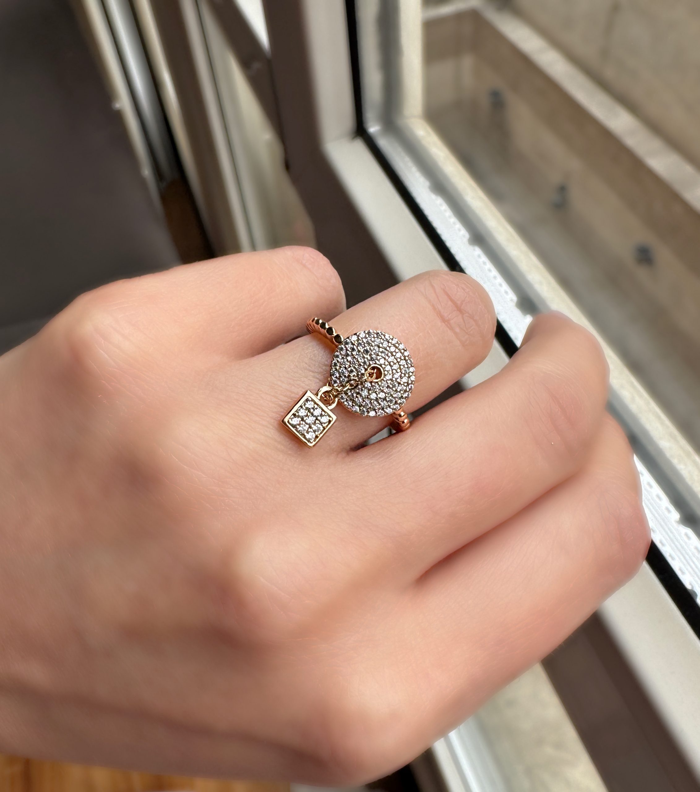 D4183E66-4836-4F71-8AEC-9BB6F04F1BA9