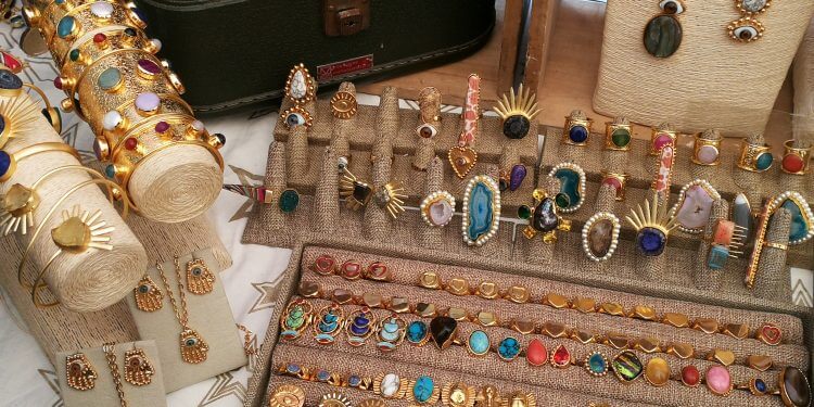 فروش عمده بدلیجات خارجی