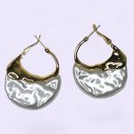 گوشواره حلقه ای مدل مروارید دفرمه