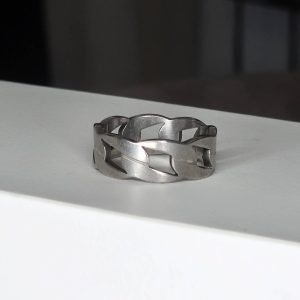 حلقه استیل مدل کارتیر منظم نقره ای